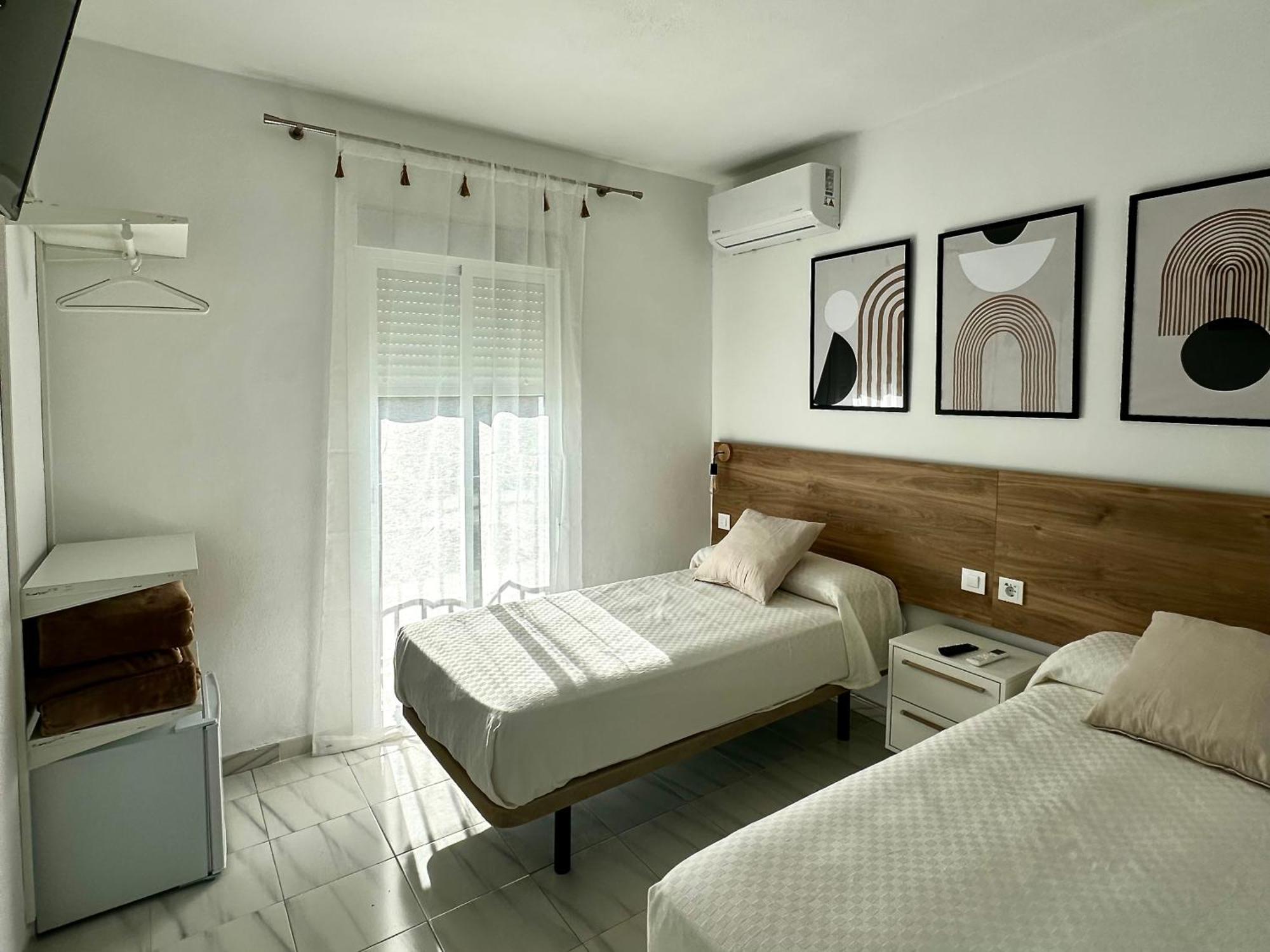 Hostal Merino Jedula ภายนอก รูปภาพ