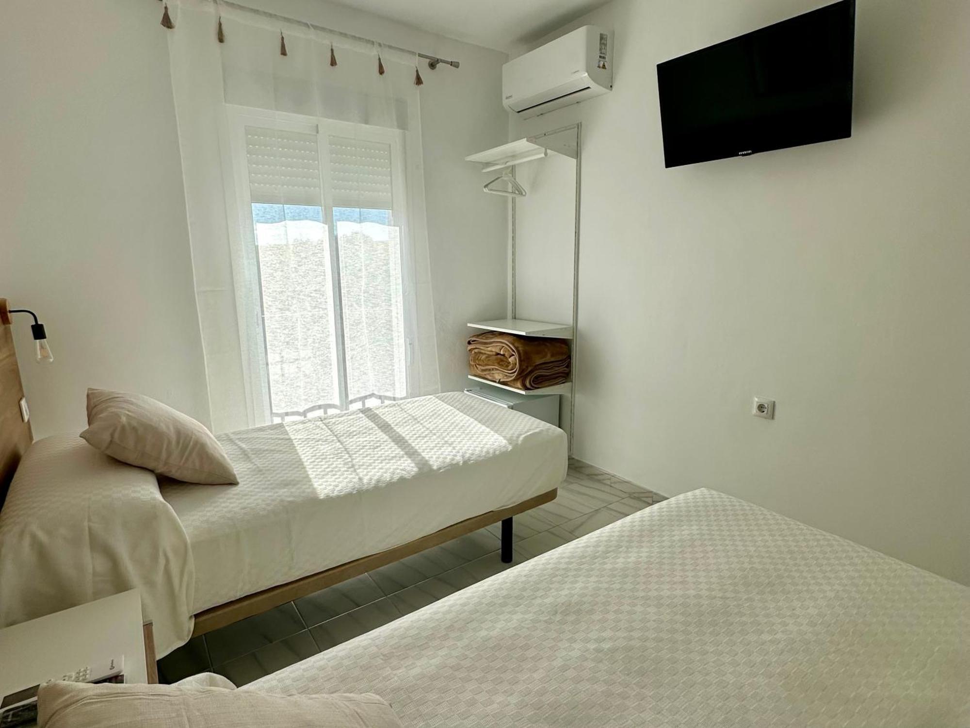 Hostal Merino Jedula ภายนอก รูปภาพ
